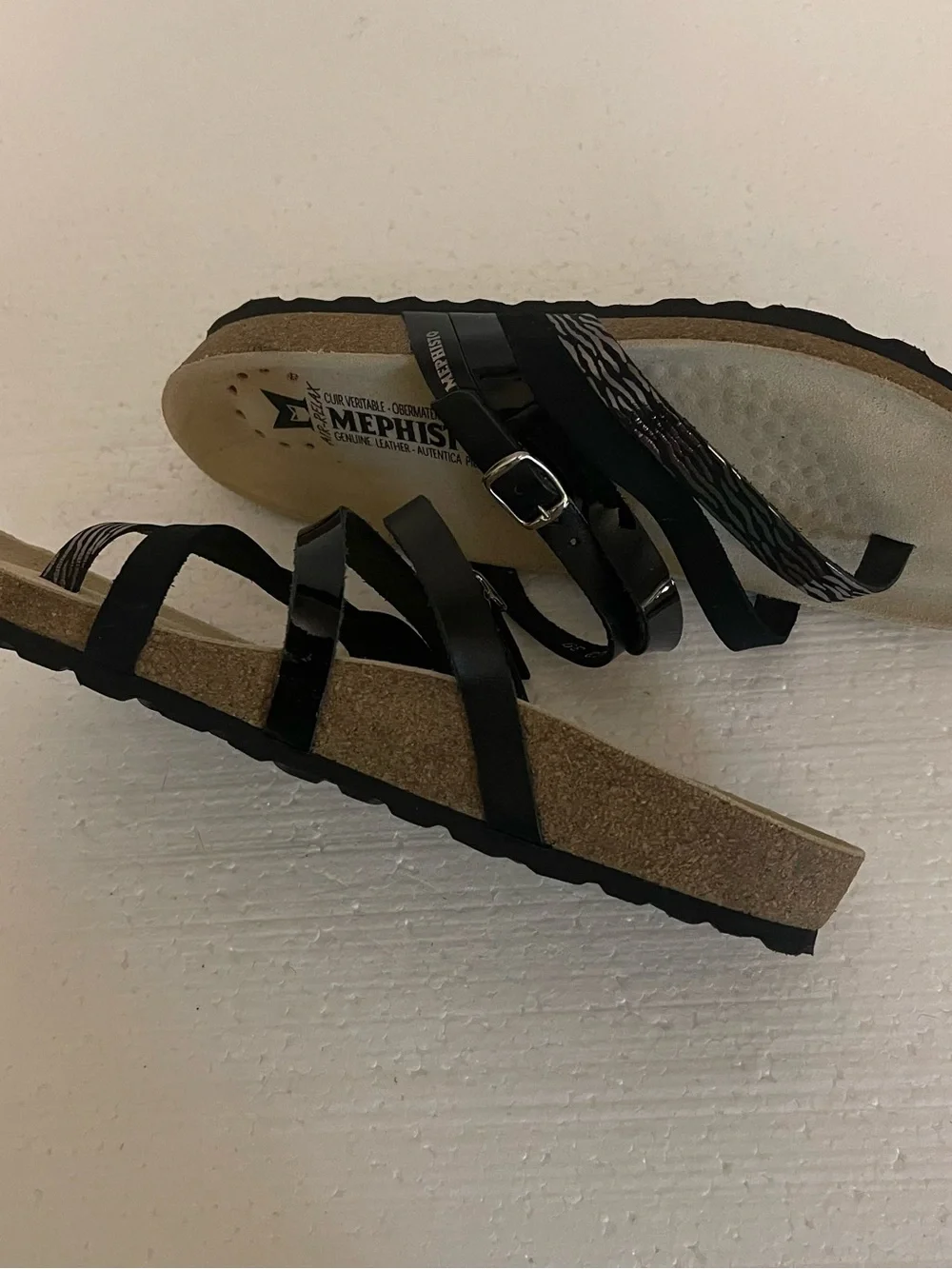 Brand New! Mephisto Natty Leather Strappy Sandals size 39 US 9 MSRP $135
